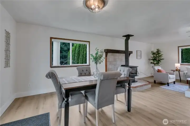 dining area has plenty of room to handle your family.