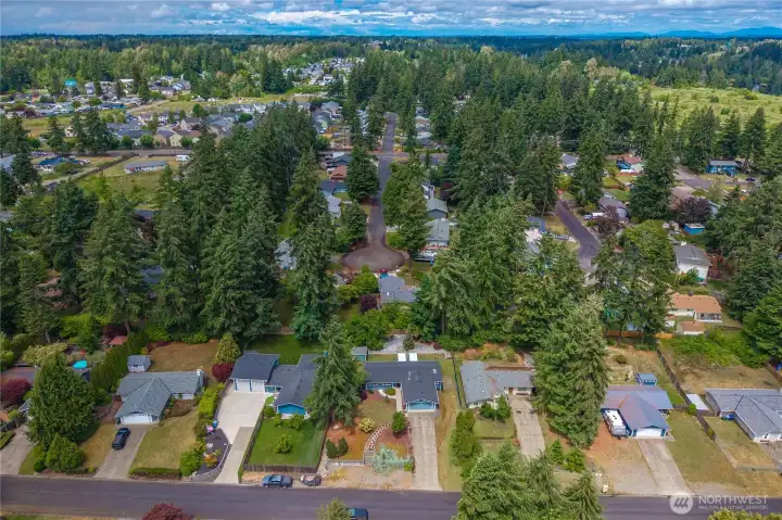 Located on a quiet side street, but with easy access to main roads for commuting. Located on a quiet side street, but with easy access to main roads for commuting.
