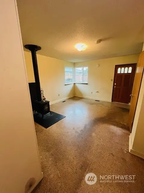 A bonus room off the kitchen and garage!