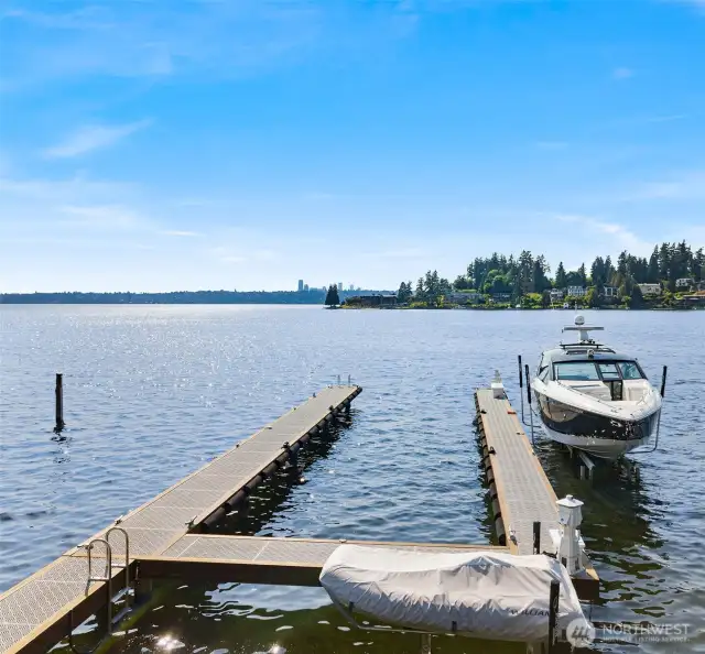 A newly constructed boat dock (2019) with two hydraulic boat lifts awaits, capable of securely mooring yachts up to 65 feet in length.