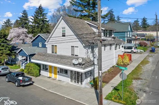 Large 5BR/2.25BA unit upstairs plus a 1BR + bonus room/1BA unit and studio unit downstairs