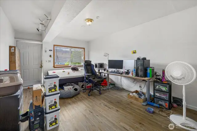 Unit 3103 living area