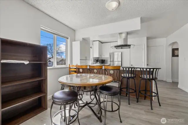 Unit 3101A dining room and kitchen