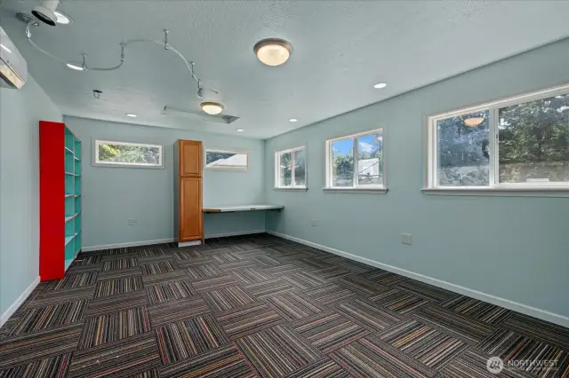 Detached Finished Space w/ Heat and A/C