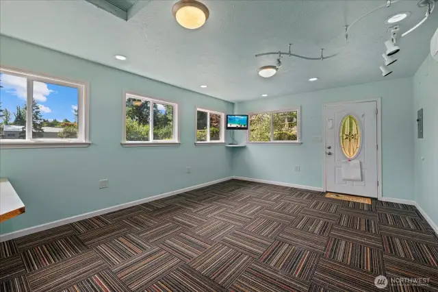 Detached Finished Space w/ Heat and A/C