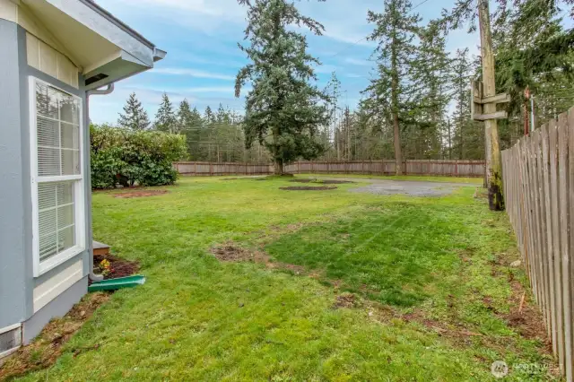 Spacious lot!