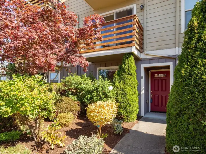 Exterior Entry off 16th AVE SW