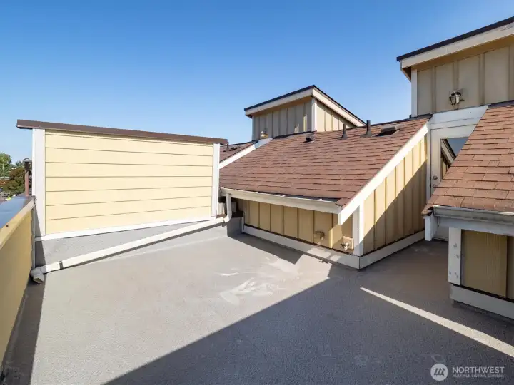 Rooftop Deck