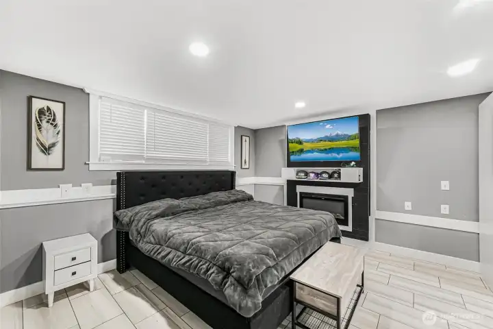 To help judge room size, this is a king-sized bed.