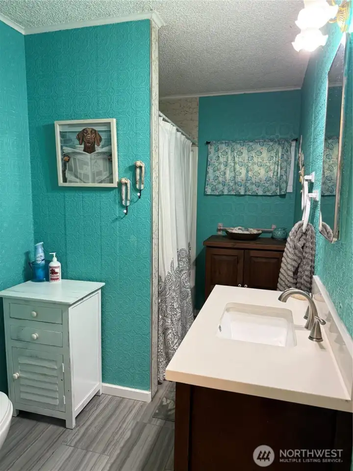 a lovely, decorated bull bath.