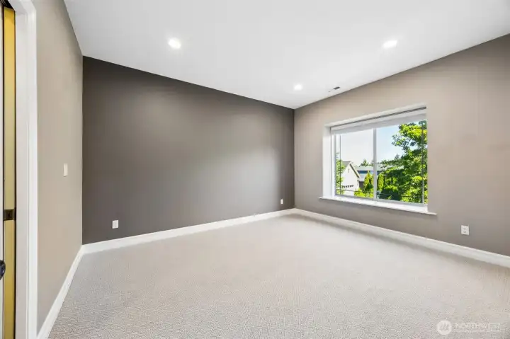 Guest bedroom #2