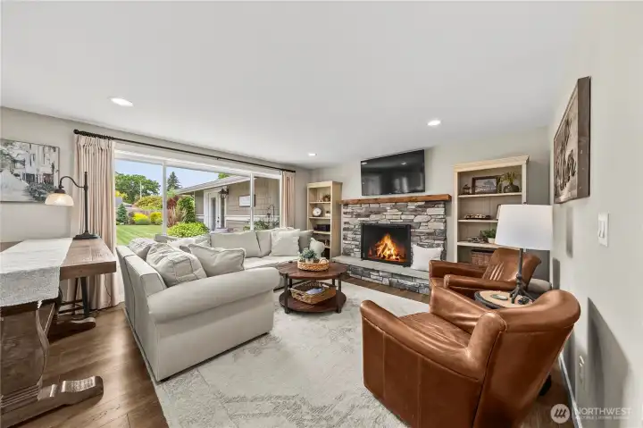 View into great room. Light and bright.