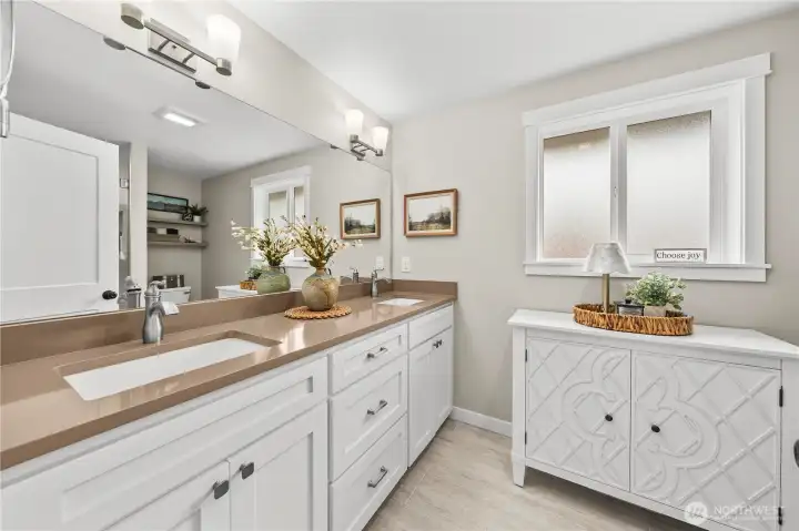 En-suite bathroom