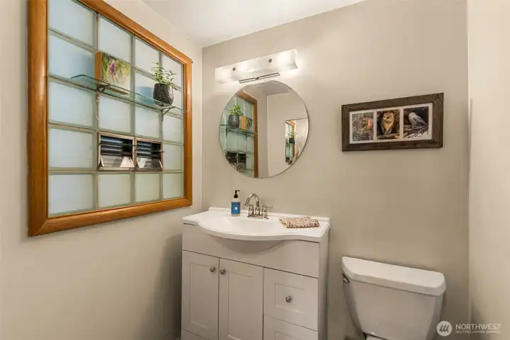 Main Floor 1/2 Bathroom