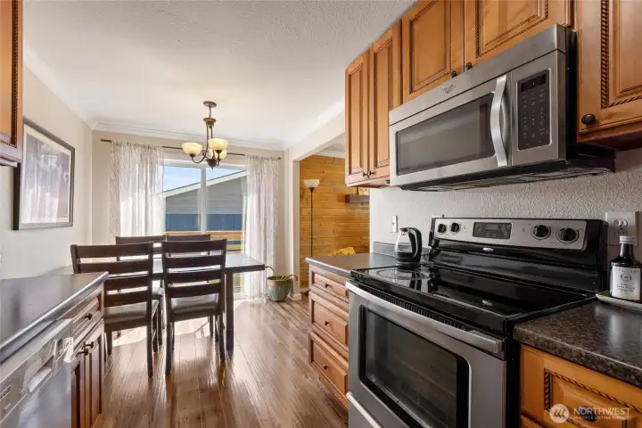 Stainless steel appliances stay.