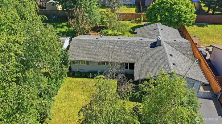 Large, fully fenced, well cared for yard.