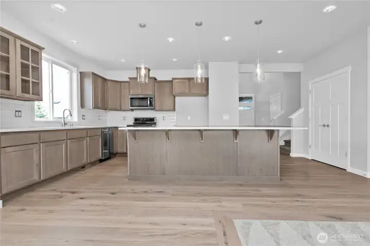 Plenty of counter space for prepping and entertaining Plenty of counter space for prepping and entertaining