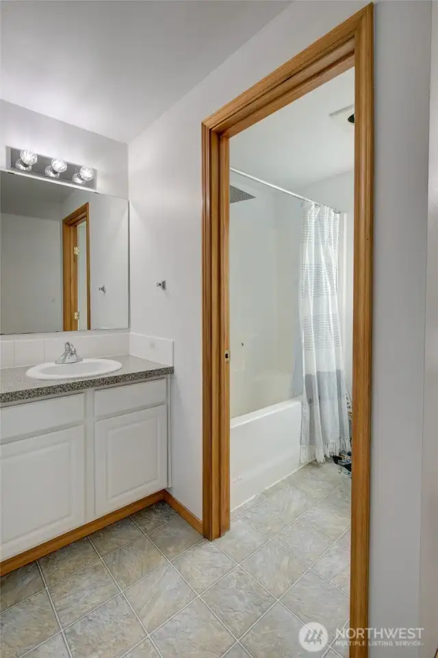 Full Bathroom
