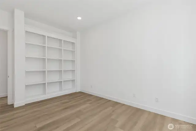 Built-in Bookcase in the Study