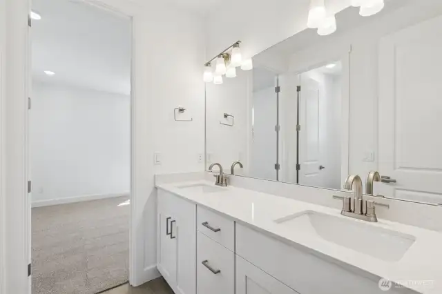 2 of the bedrooms joined by jack and jill bathroom