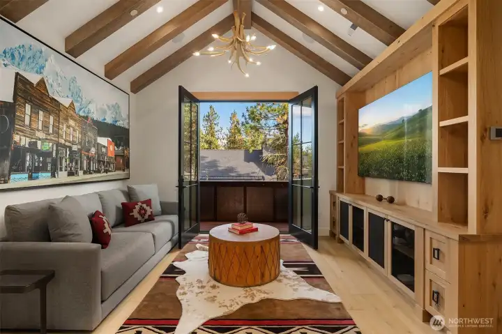 Bonus room has outdoor balcony, 2EA large sliding barn doors for privacy and sound  control.