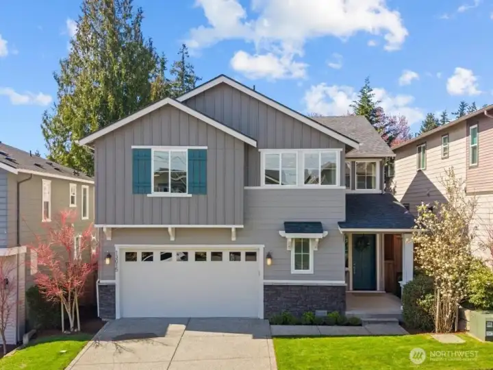 Welcome home to this 2016 built home in Vintner's Place in Kirkland - conveniently located just minutes to Totem Lake Village, Evergreen Medical Center, Woodinville Wine Country and major Eastside tech employers