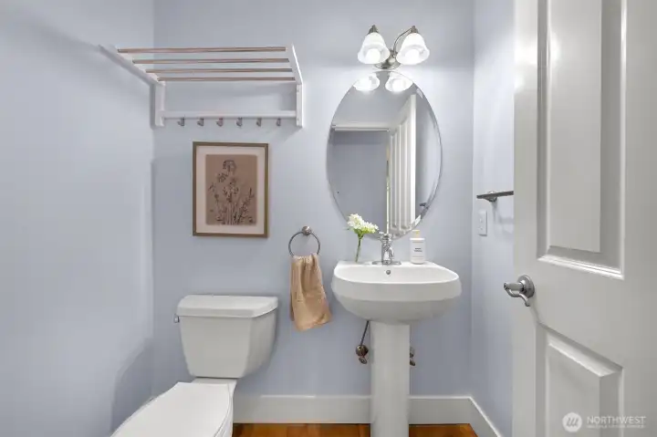 main floor 1/2 Bathroom