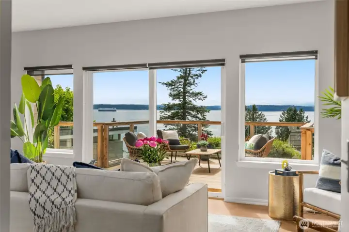 Exceptional Puget Sound & Olympic Mountain views Exceptional Puget Sound & Olympic Mountain views