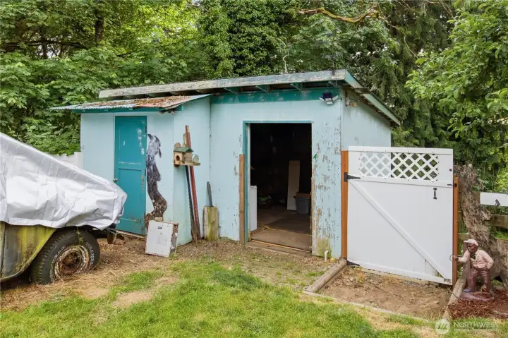 Feed/Animal Shed (sold AS-IS)