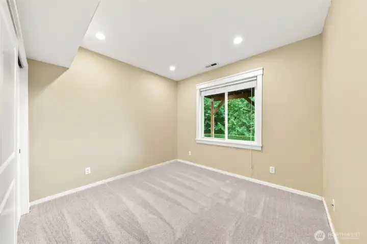 Downstairs bedroom #4