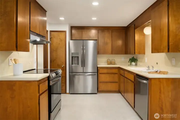 New stainless steel appliances New stainless steel appliances
