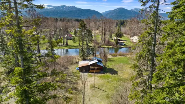 Welcome to the charming river front cabin located at 531 Heron Drive Cle Elum.