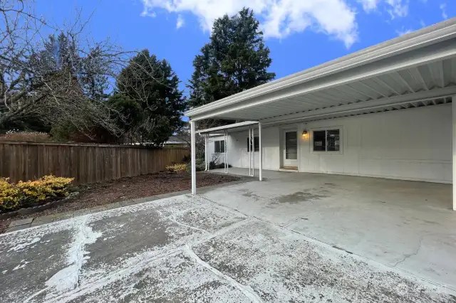 Your Future Home Awaits – The charming front of this home welcomes you to a place that could soon be yours. With its inviting exterior and thoughtful design, it’s ready to become your perfect sanctuary.