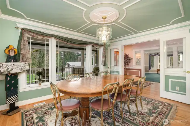 Spacious formal dinning room