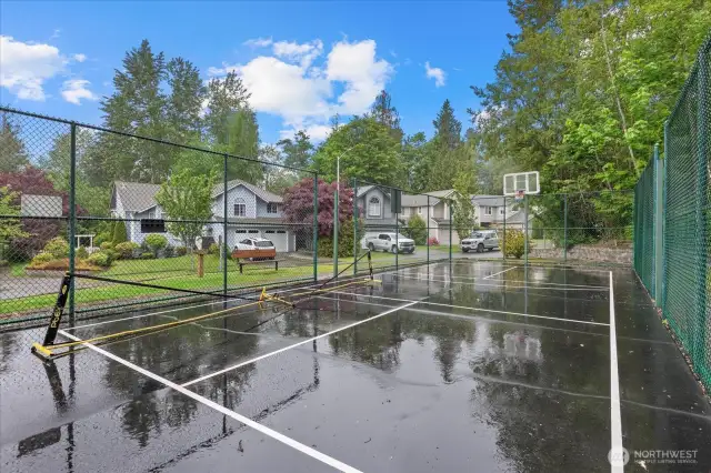 Basketball & Pickleball Court