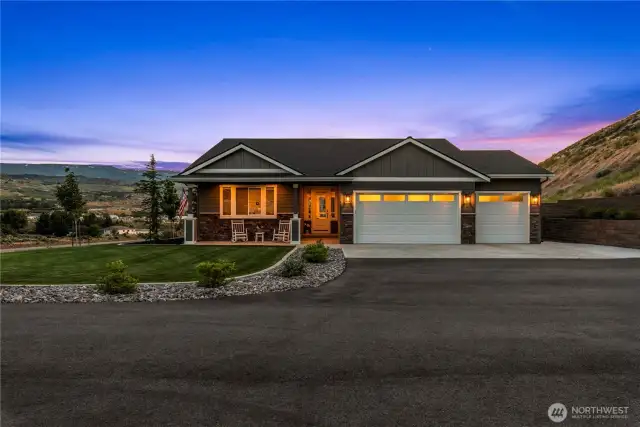 Welcome to 4535 SE Colockum View Drive