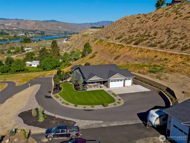 River views and stunning sunsets from 4535 SE Colockum View Drive