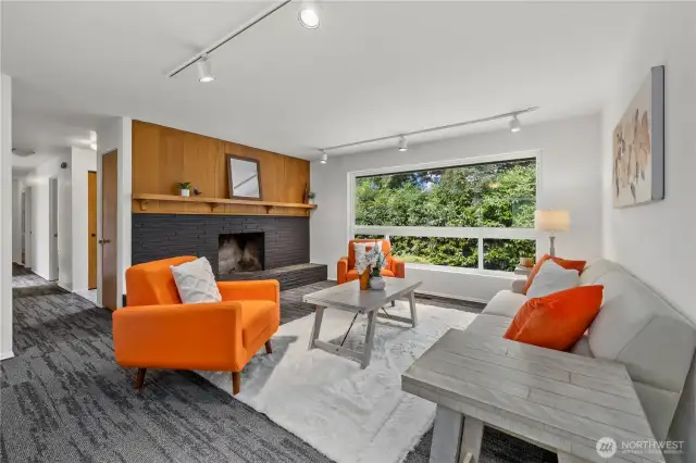 Main living room, fresh paint & flooring