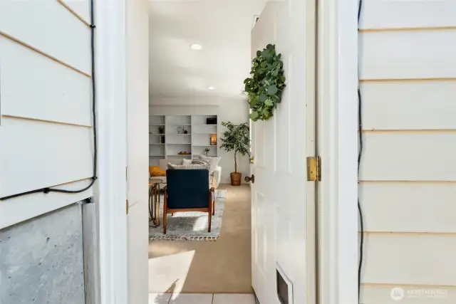 lower level private entry