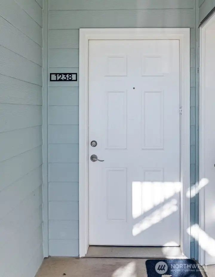 Rare 1 Bdrm Opportunity