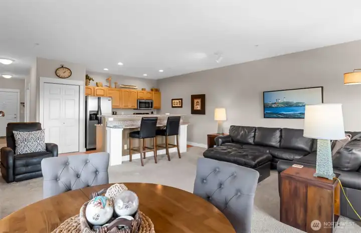 Open plan and high celing gives this home a great feel