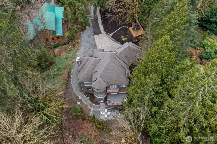 Outstanding home with nature and river