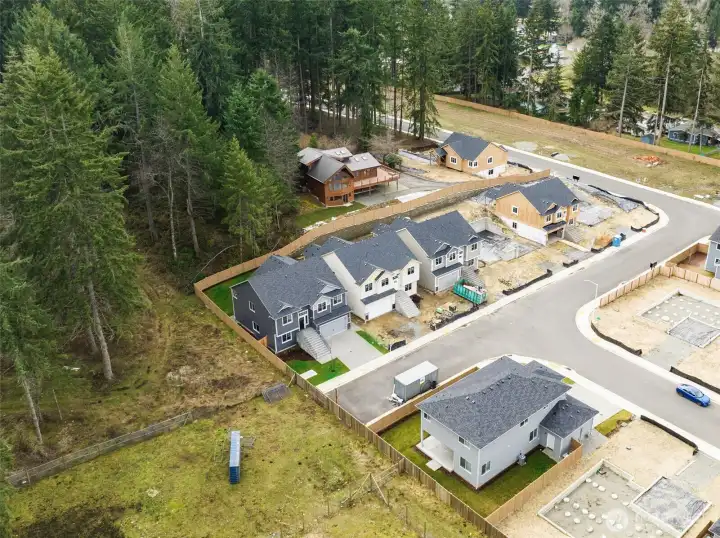 **Photos is a representation only. This is the same floorplan in the community, but a different homesite. Colors and features will vary**