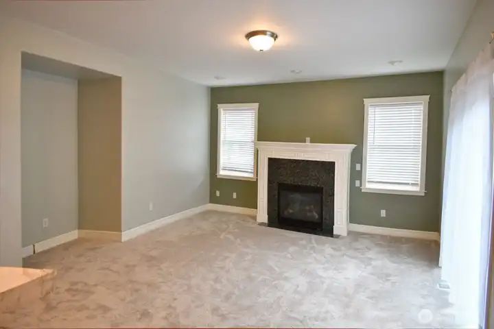 Great Room w/Fireplace