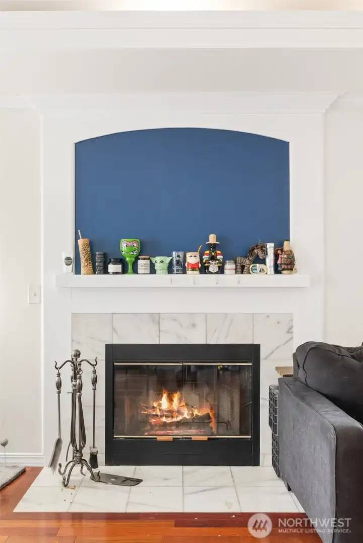 Cozy fireplace!
