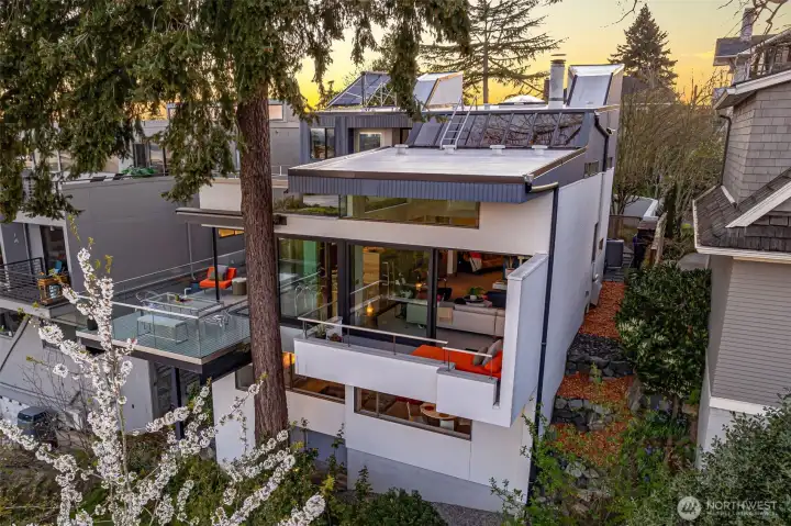 Seamless multi-floor living