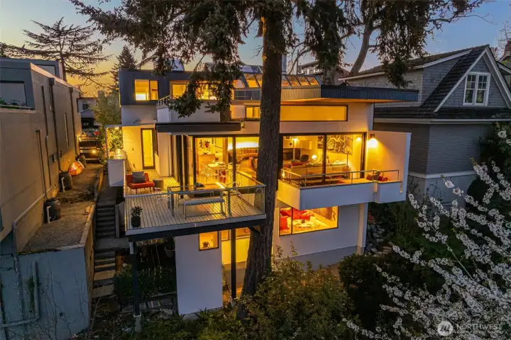 A retreat, combining open, creative design with lush surroundings