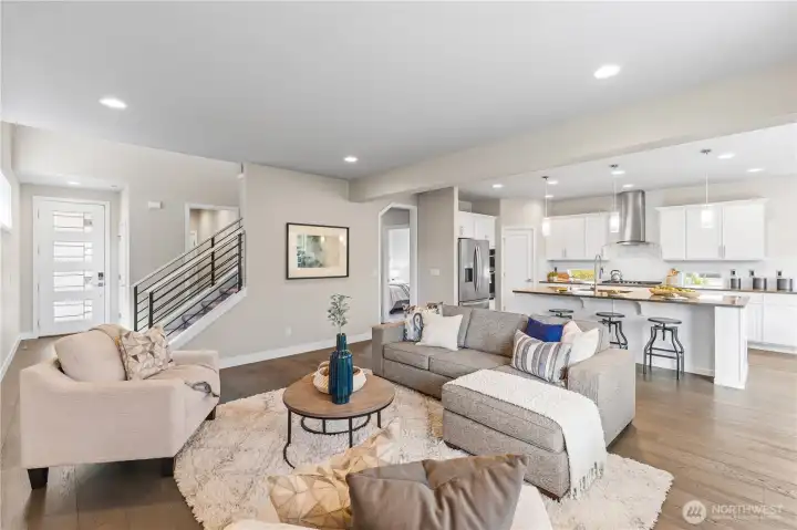 Open, Flowing Floorplan