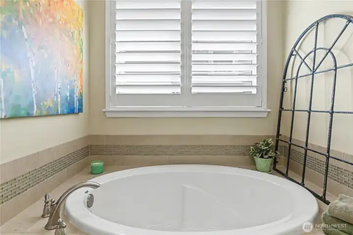 Large soaking tub.