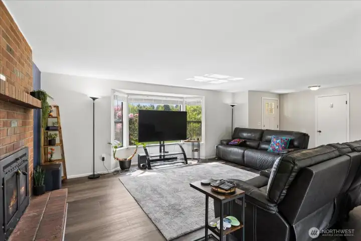 Another view of the living room.